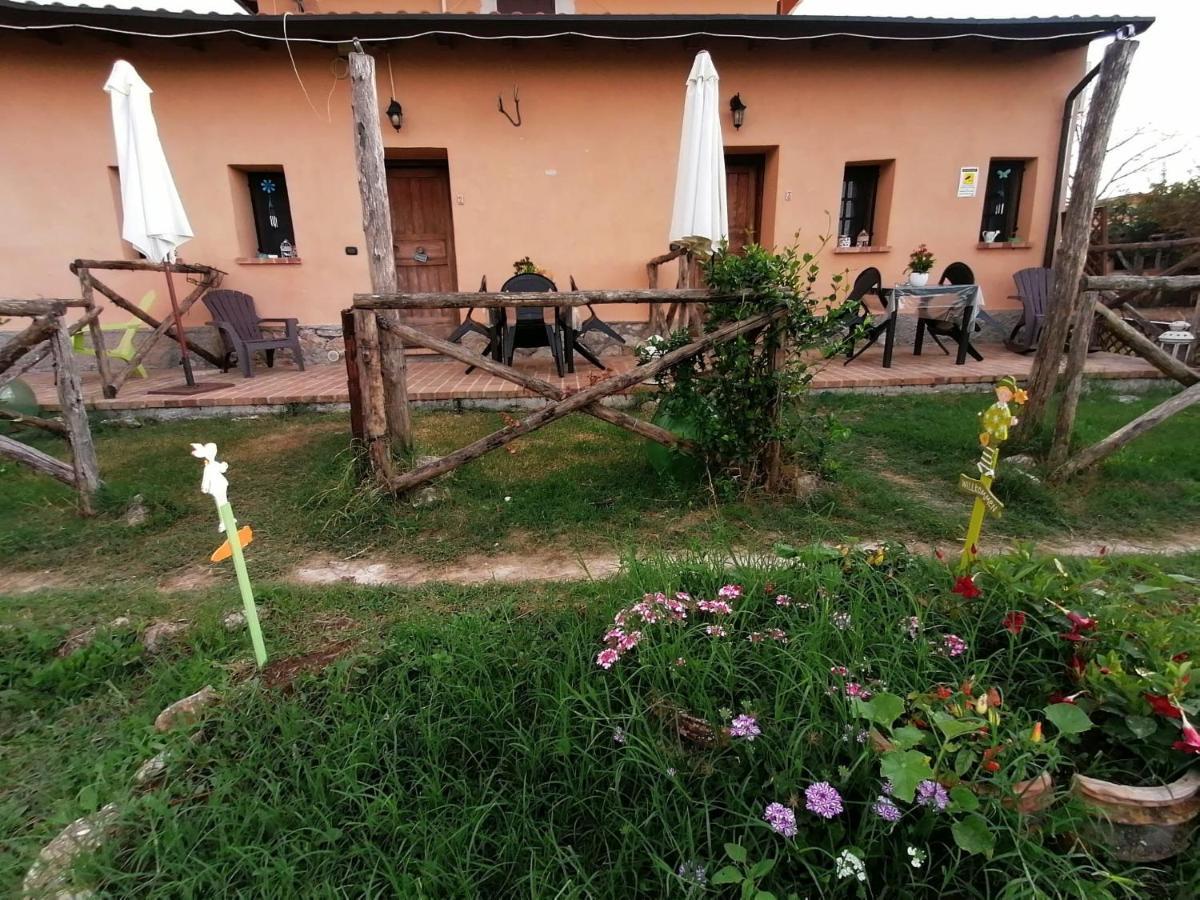 Casale Cavatella Bed & Breakfast Sermoneta Exterior photo